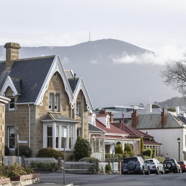 Chỉ có ba thành phố đắt hơn Hobart