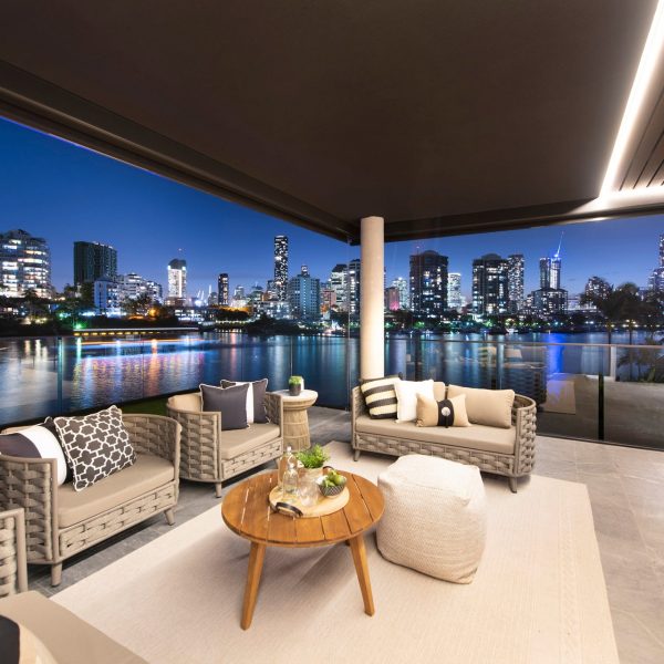 Nơi ở mới lấp lánh cung cấp vị trí hiếm có bên bờ sông Brisbane