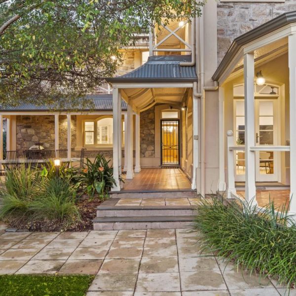 Thư giãn ở Toorak Gardens phía đông eden có lịch sử phong phú