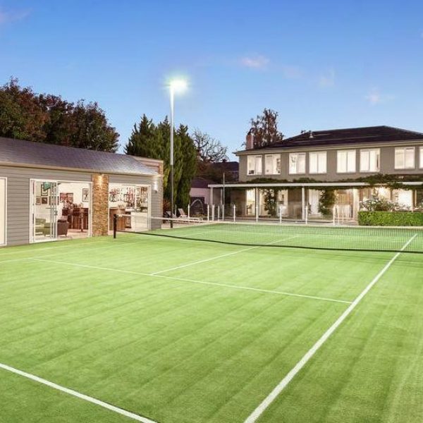 Fred Oldfield: VP Câu lạc bộ Cricket Melbourne niêm yết sân nhà Malvern 9 triệu USD