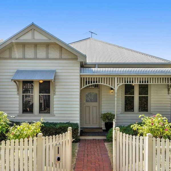 Nam Geelong: Ba người mua đẩy ngôi nhà Edwardian đã được tân trang lại vì hy vọng về giá