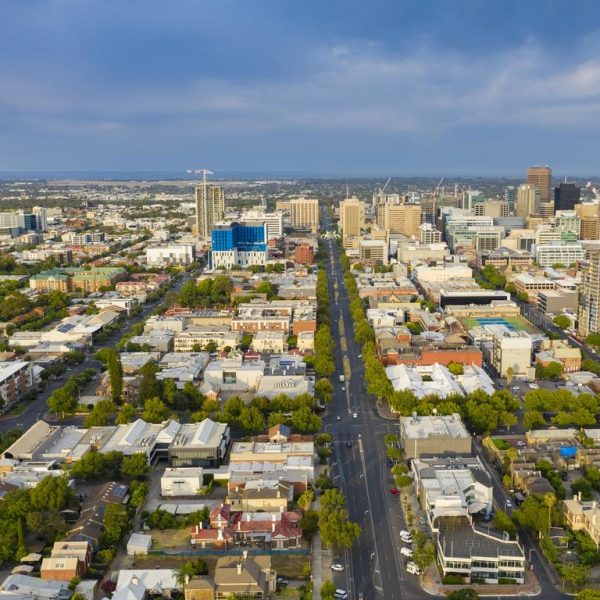 Cạnh tranh mạnh mẽ thúc đẩy tỷ lệ thanh toán qua đấu giá của Adelaide trong thị trường đang bùng nổ