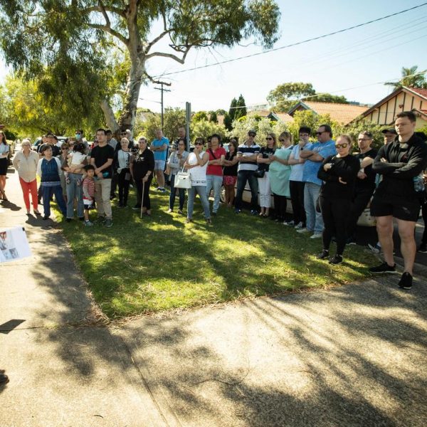 Giá nhà tiếp tục phá vỡ dự trữ khi các cuộc đấu giá ở Sydney biến thành nồi áp suất